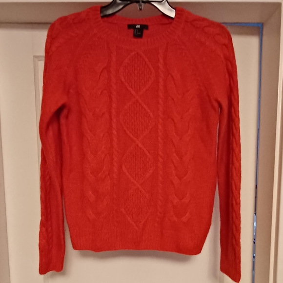 H&M Sweaters - H&M Sweater